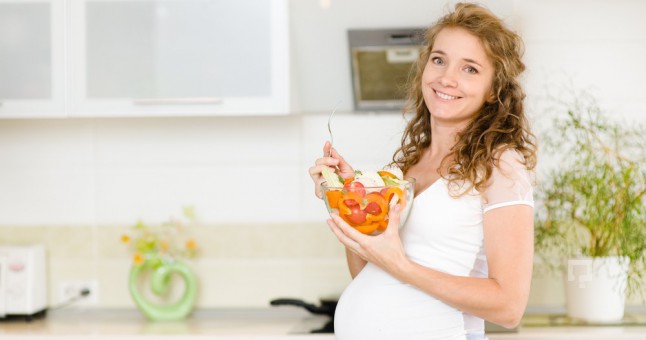 Hamilelikte Nasıl Beslenmeliyim? Nelere Dikkat Etmeliyim?