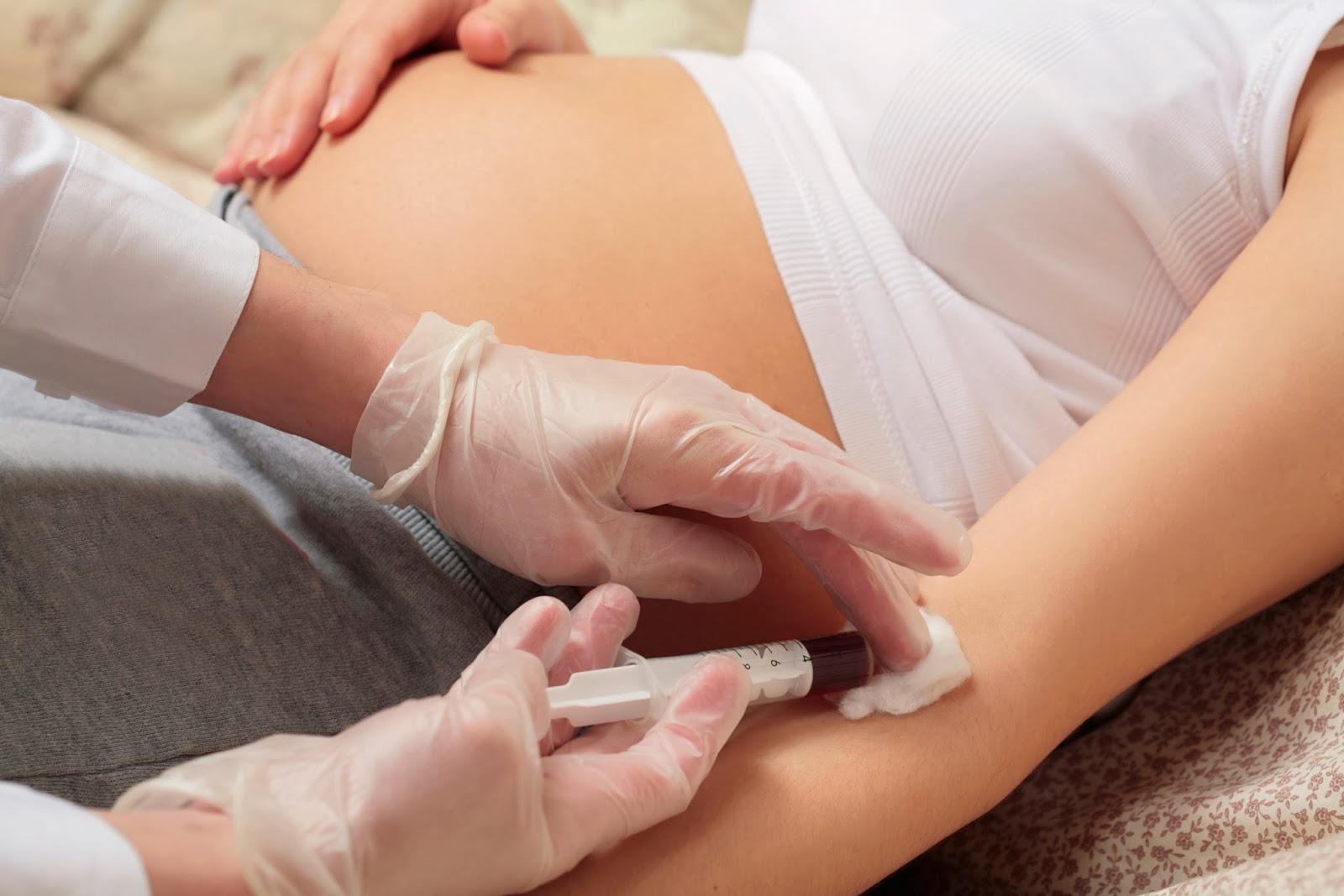 Hamileyken aşı olmak güvenli midir? Yaptırmam gereken aşılar nelerdir?