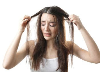Saçlarımız Neden Dökülür?